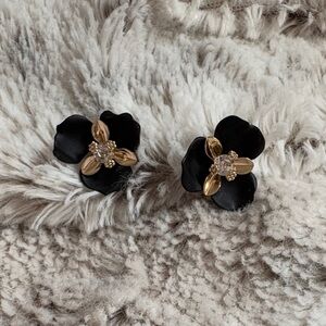 Elegant Black and Gold Floral Earrings